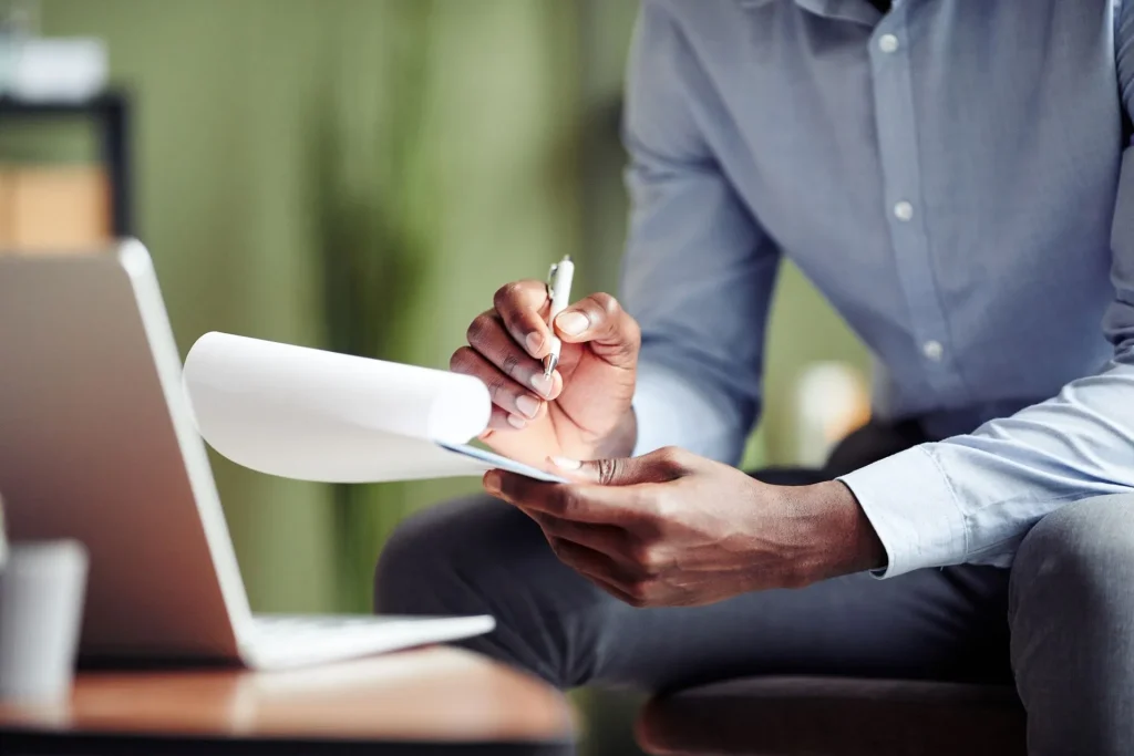 More Than Just a Chat: Understanding Medication Management in Online Therapy